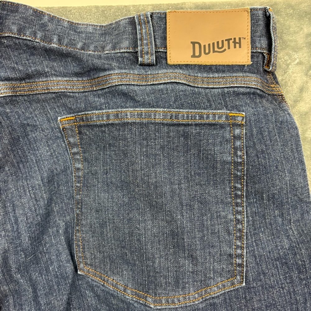 Duluth Men's Blue Jeans 42x30 - Picture 12 of 12